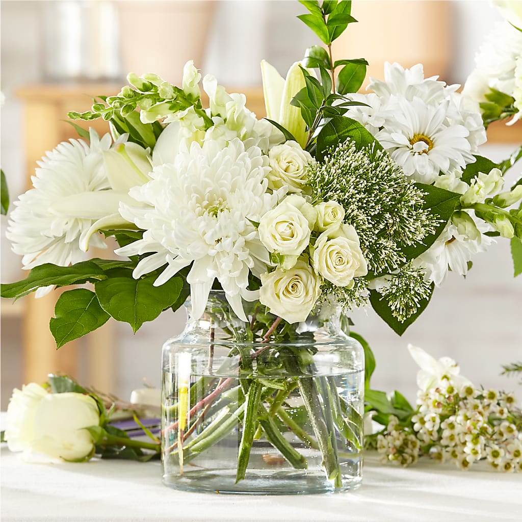 Classic Ivory – A Florist Original – Ballard Blossom Inc, Seattle WA