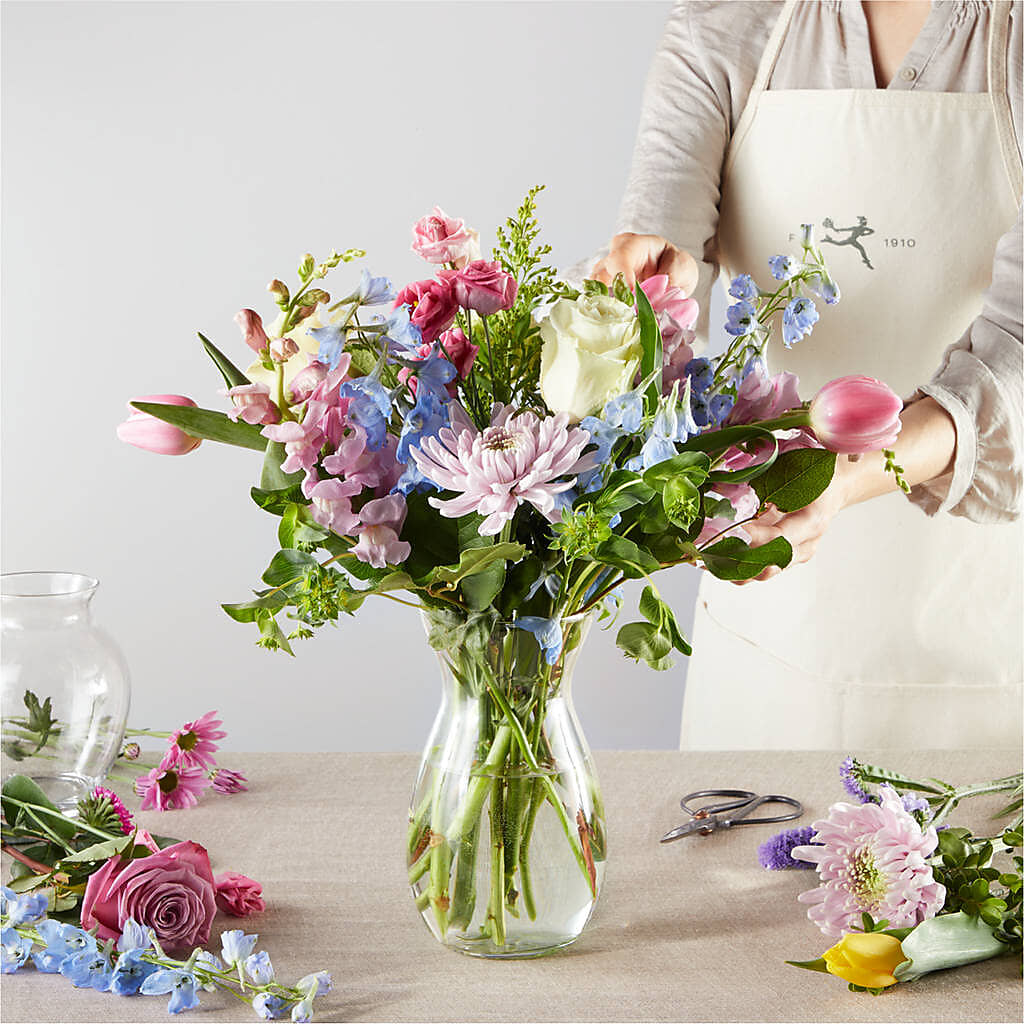 Pastel Tradition - A Florist Original –  Ballard Blossom Inc, Seattle WA