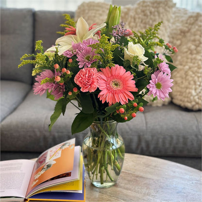Pastel Tradition - A Florist Original –  Ballard Blossom Inc, Seattle WA